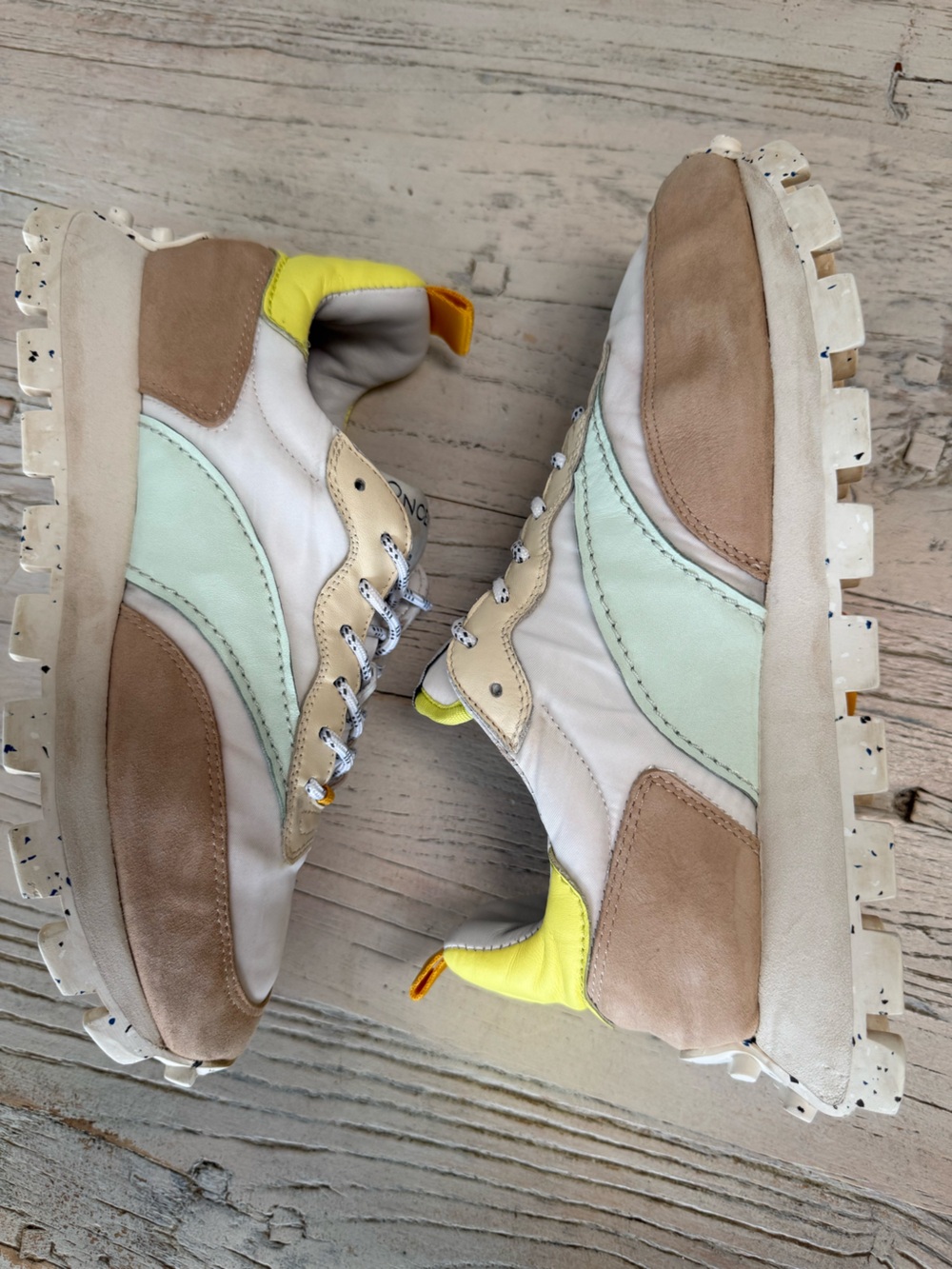 Oncept women’s Osaka sneakers in the Beach Multi colorway size 7.5